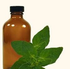 olej s přírodními složkami pro léčbu plísní nohou